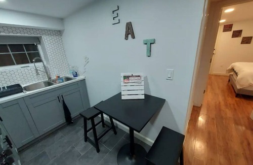 Westerleigh Apartment | Medical Residents no cleaning fee Private Entrance Full Brand New Apartment