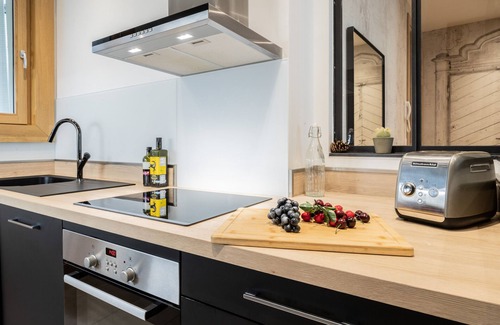 Annecy Old Town Apartment | Medicis luxueux à 50 m du lac