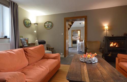 Walk House | Medieval farmhouse with private garden