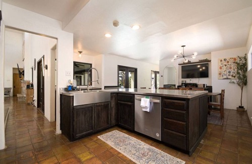 Wetmore House | Mediterranean Style with 3BR/3BA with Private Pool