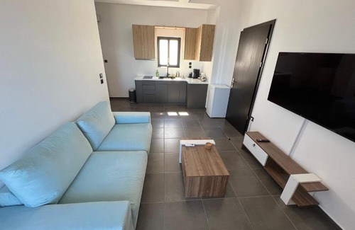 Spata-Artemida Apartment | MEDORA By the Sea Near Airport