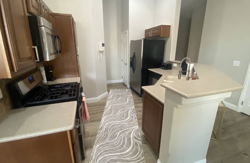 Enterprise House | Meet Tom, the stylish townhouse!