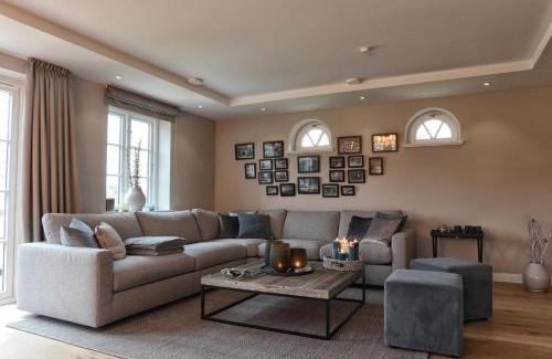 Suderende House | Meggis Hues