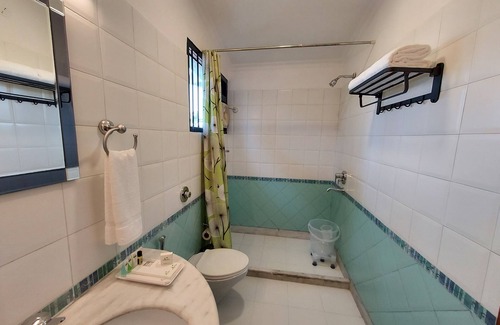 Kasauli Villa | Mehar Villa 3BHK with Private Cook, Garden, Views