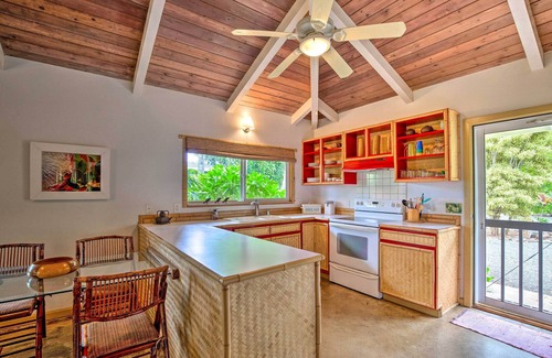 Wailua Cottage | 'melemele' Kapa'a Cottage: 1 Block to Beach!