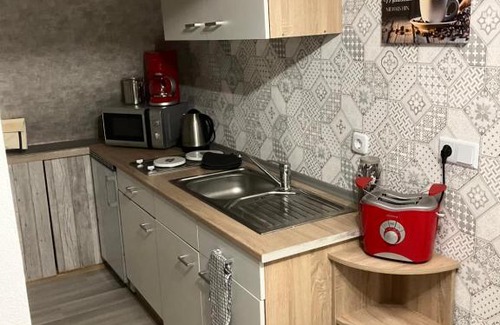 Kreiensen Apartment | Mellys Café & Store