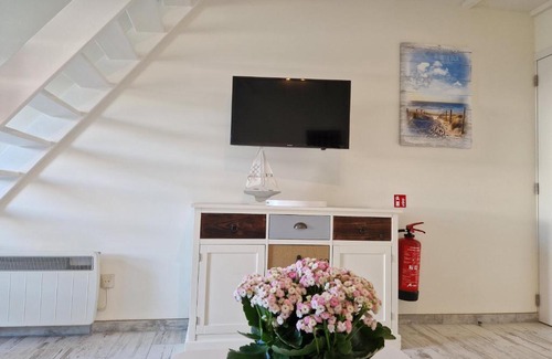 Bredene Apartment | Melroce Holiday Cottage 5503
