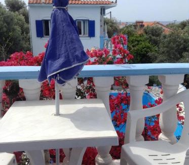 Marathokampos Apartment | Meltemia Studio Samos near the beach