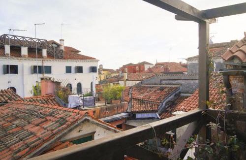 Cannaregio Apartment | Melusina Roof Terrace Venice Center