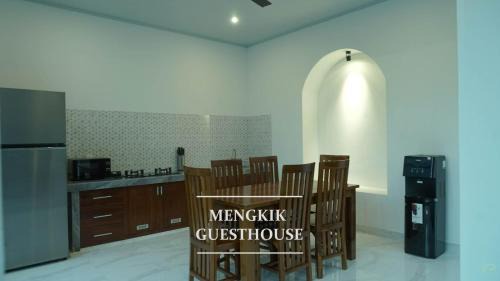 Babakan House | Mengkik Guest House