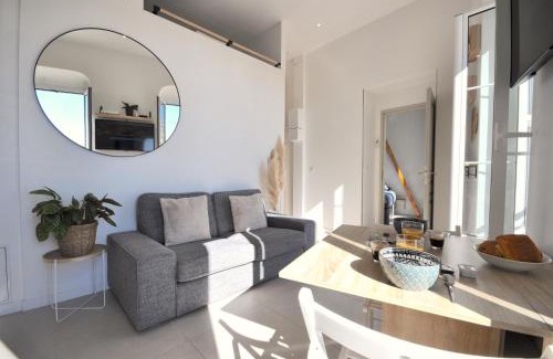 Menton Apartment | MENTON # MONACO - F1 GP - 4 PERSONS - SEA VIEW - NEW - PARKING - CLIM - PREMIUM - BEACH and SUN