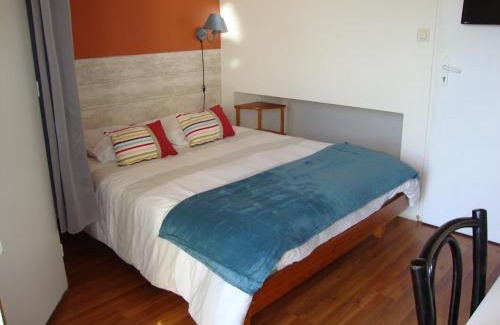 Bretignolles-sur-Mer Apartment | MER à pied Vrai lit LINGE FOURNI Jardin LOCAL vélos