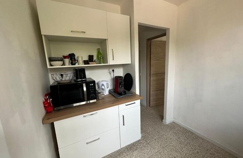 Gignac-la-Nerthe Apartment | Mer et calanques.