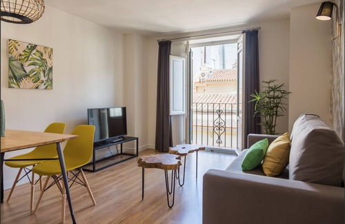 La Merced Apartment | Merced10 3F