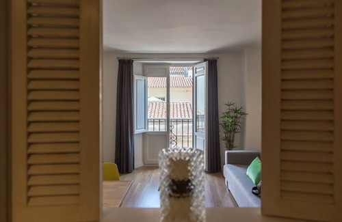 La Merced Apartment | Merced10 3F