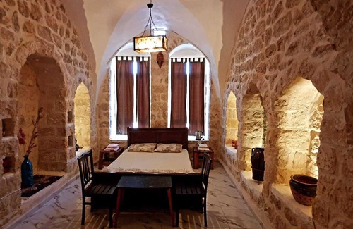 Artuklu Hotel | Merde Konağı