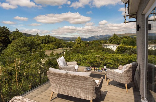 Bowness-on-Windermere House | MERE VIEW, family friendly in Bowness-On-Windermere