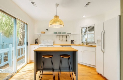 Ocean Ridge Cottage | Mermaid Cottage - Edisto Beach, SC