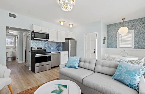 Crystal Shores House | Mermaid Motel Destin- Steps From Crystal Beach! New! Luxury unit Beach House!