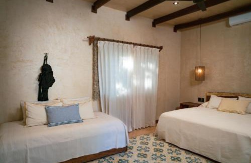 El Cuyo Hotel | Mero Mero Hotel