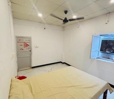 Osian Hotel | Mero Vrindawan Dhaba Guest House and Hotel