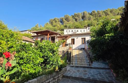 Berat House | MEROLI Guesthouse - UNESCO quarter