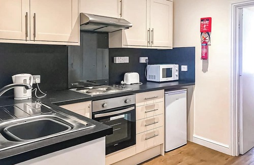 Chapel Saint Leonards Apartment | Merryfield & Sandfields Apartment