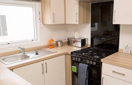 Colchester Resort | Mersea Island Holiday Park