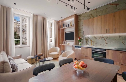 Neuilly-sur-Seine Apartment | Merveil - Signature Suite - Champs Elysees - Dulud I