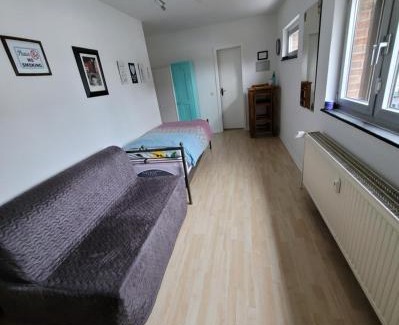 Unterrath Apartment | Messezimmer am Thewissenweg