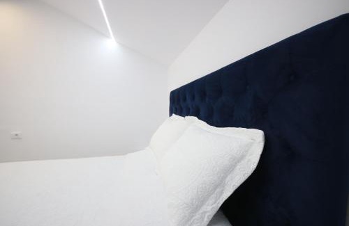 Borsh Apartment | Metaj House