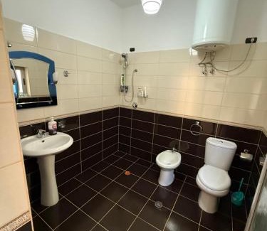 Kruje House | Meti Guest House