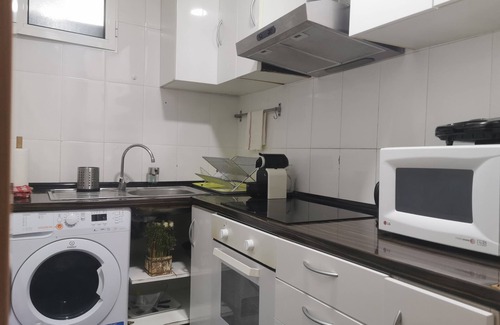 Collblanc y La Torrassa Apartment | METRO STATION APARTMENT