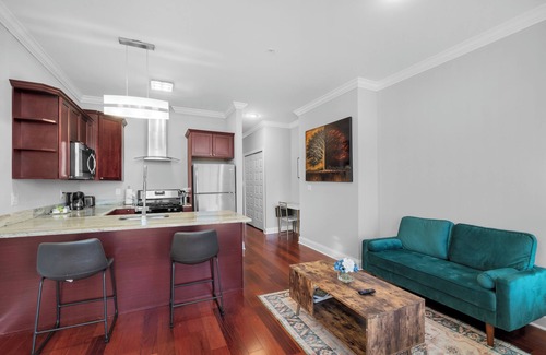 North Philadelphia Apartment | Metro Studio | Chic Stay