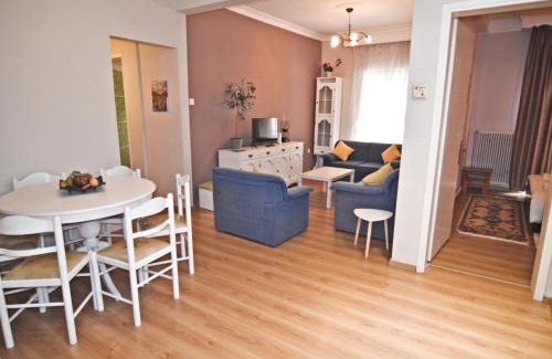 Kastoria Apartment | Metropolis Midtown