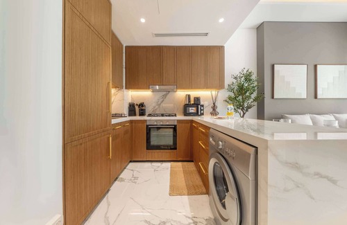 Nad Al Sheba Apartment | Meydan Apartments sleeps 4 with Swimming Pool View