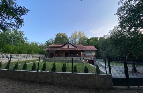 Vracar House | Misirland