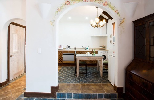 Seo House | Miallet Pension