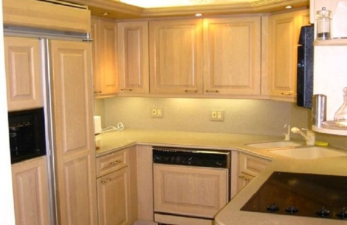 Mid Beach Condo | Miami Beach Alexander OCEAN FRONT suite multi pool resort Restaurant in building