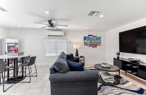 Westchester Apartment | Miami Oasis: Spacious 4-Bedroom Home with Pool