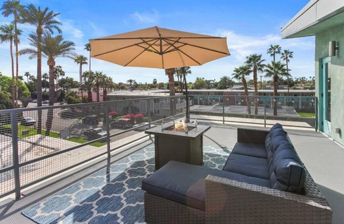 South Scottsdale Apartment | Micro Studio with balcony & pool view - Walk to OT