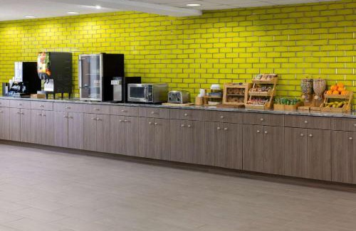 Dover Hotel | Microtel Inn and Suites Dover