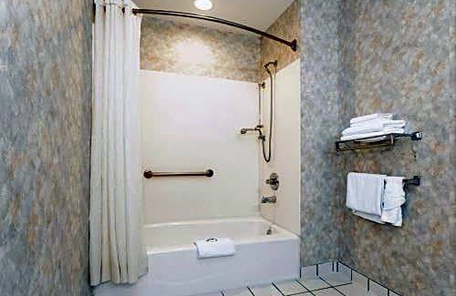 Dry Ridge Hotel | Microtel Inn & Suites by Wyndham Dry Ridge