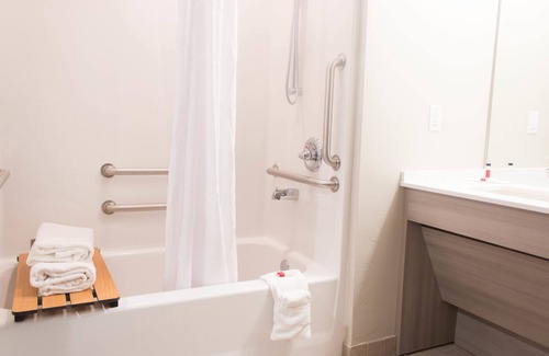 Springville Hotel | Microtel Inn & Suites by Wyndham Springville/Provo