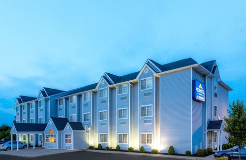 Dry Ridge Hotel | Microtel Inn & Suites by Wyndham Dry Ridge