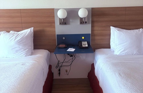 Dupont Hotel | Microtel Inn & Suites by Wyndham Denver Airport