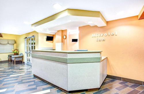 Central Newport News Hotel | Microtel Inn & Suites Newport News