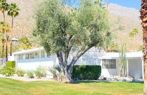 Cahuilla Hills Condo | Mid-Century Gem, Private Patio and Community Pool & Hot Tub