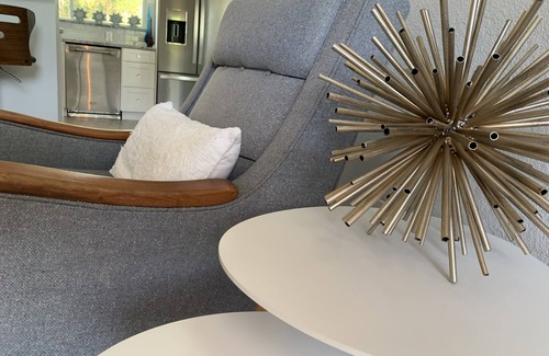 Clearwater House | Mid Century home close to beaches and downtown Dunedin. 1 block from the Trail.