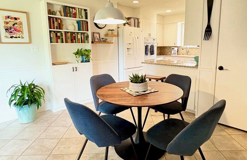 West Arlington House | Mid-Century Jewel, minutes from entertainment district